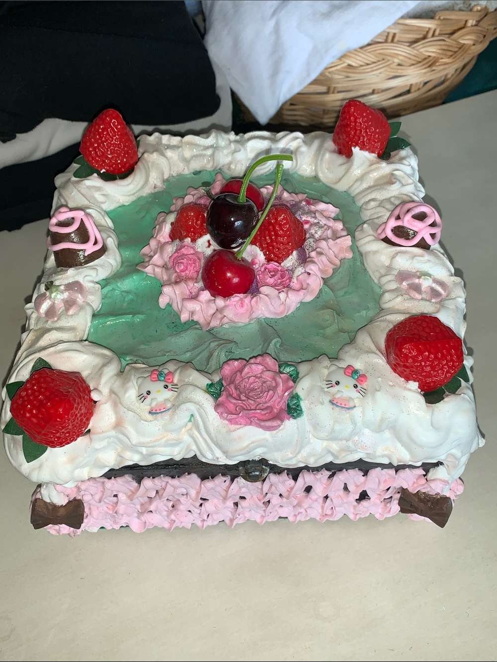 Jewelry box strawberry cherries roses whipped cream chocolates storage sculpture